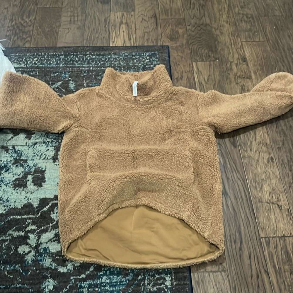 Lululemon oversized fuzzy pullover
